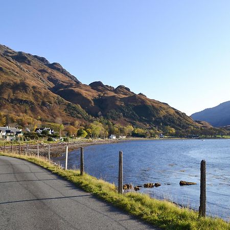 Shore Cottage Arnisdale Екстер'єр фото