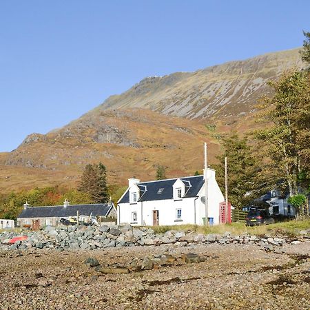 Shore Cottage Arnisdale Екстер'єр фото